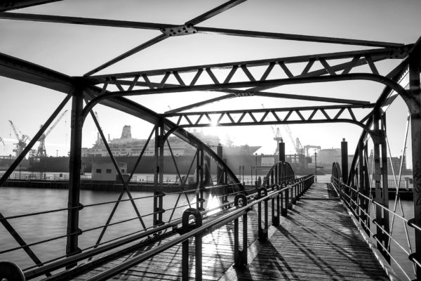 LSW111 Fischmarkt Brücke Hamburg-Bild auf Leinwand Acrylglas Dibond